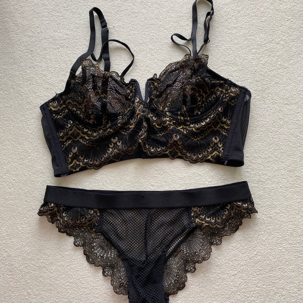 Elegant Black Lace Lingerie Set